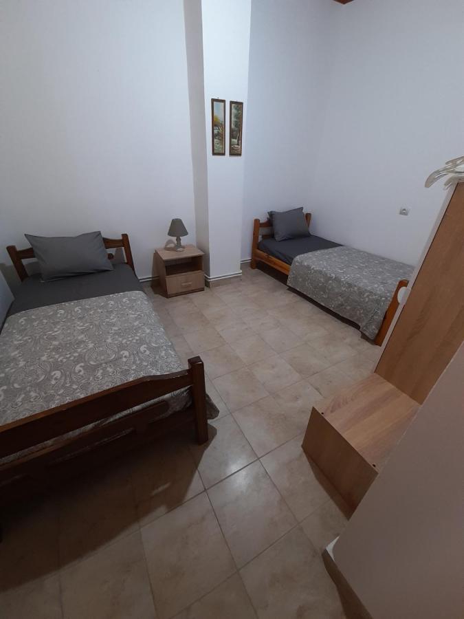 Adorable 2 Floors Two Bedroom Vacation Maisonette Nea Poteidaia Exterior photo